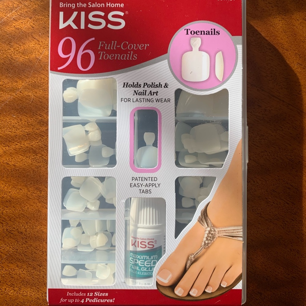 Kiss - toenail